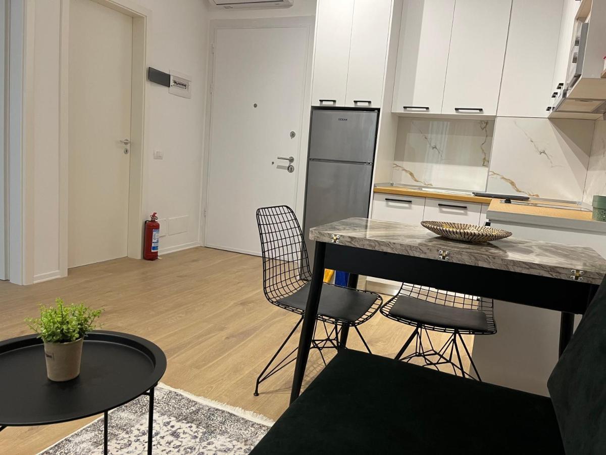 Comfy Nest Apartment- Free Parking * Tirana